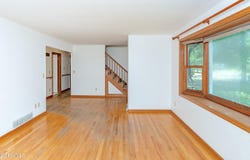 25 McCombe Drive, Bethlehem, NY 12054