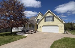 1128 E Street, Iron Mountain, MI 49801
