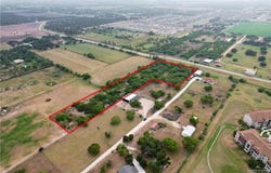1015 N Shary Road, Alton, TX 78573