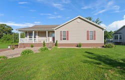 208 Golden Pond Circle, Glasgow, KY 42141
