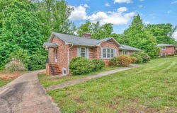 720 Parkins Mill Road, Greenville, SC 29607