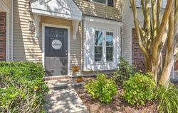 7982 Shadow Oak Drive, North Charleston, SC 29406