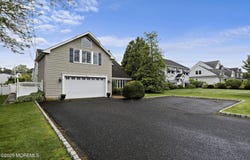 14 West Street, Monmouth Beach, NJ 07750