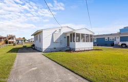 202 E Arch Street, Kill Devil Hills, NC 27948