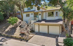 26 Oak Rd, Orinda, CA 94563
