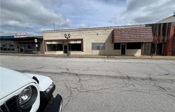 208/210 S Maple Street, Eldon, MO 65026