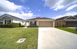 5485 NW Pine Trail Cir, Port St Lucie, FL 34983