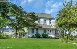 39 Highland Avenue, Leonardo, NJ 07737