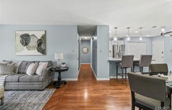 1872 Ridgeview Circle Drive, Ballwin, MO 63021