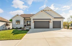 1509 NE Stewart Court, Lee's Summit, MO 64064