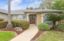 1166 Grand Pointe Dr, Gulf Breeze, FL 32563