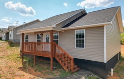 3296 Parker Blvd, Kodak, TN 37764