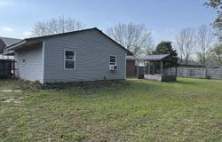 117 NE Georgia Drive, Walnut Ridge, AR 72476