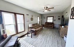 206 Thomas Street, Danbury, IA 51019
