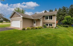 6567 Innsdale Avenue S, Cottage Grove, MN 55016
