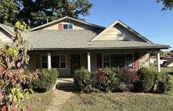 704 W McCord Street, Neosho, MO 64850