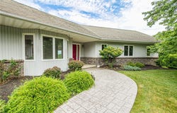 6100 Rossier Road, Canandaigua Town, NY 14424