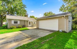 701 BESS Street, Washington, IL 61571