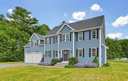 5 Rockmeadow Dr, East Bridgewater, MA 02333