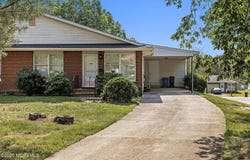 43 Sycamore Road, Manahawkin, NJ 08050