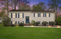 77 Windsor Way, Berkeley Heights Twp., NJ 07922