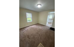 617 GRUBERT AVE, STAUNTON, VA 24401