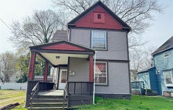 560 Crosby Street, Akron, OH 44302