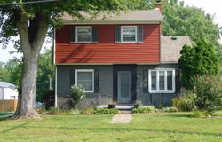 618 W Winona Ave, Warsaw, IN 46580
