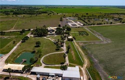 324 County Road 319, Edna, TX 77957