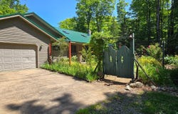 11072 ANNABELLE SHORES RD, Presque Isle, WI 54557