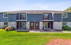1406 Whispering Pines Way, Fitchburg, WI 53713