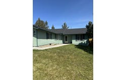 698 SW Lorraine Drive, Madras, OR 97741