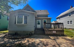 643 Beach Ave SE, Huron, SD 57350
