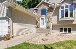 911 Hazelwood Court, Buffalo, MN 55313