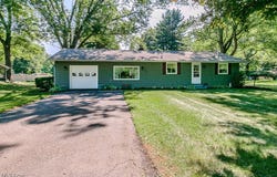 2722 County Line Road, Geneva, OH 44057