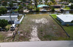 5125 Avalon Drive, Cape Coral, FL 33904