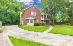 2012 Creekview Drive, Commerce, TX 75428