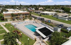 1604 SE 28th Terrace, Cape Coral, FL 33904