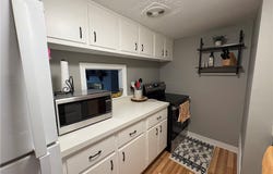 7010 Carriage Hill Drive unit: 104, Brecksville, OH 44141