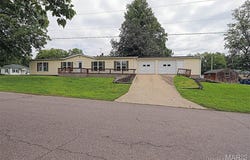 302 E 5th Street, Scott City, MO 63780