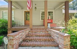 693 Joe Perrett Rd., Laurel, MS 39443