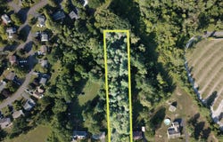 L33 Elm Ave E, Selkirk, NY 12158