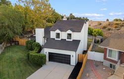 5438 S BRANDONWOOD Dr W, Murray, UT 84123
