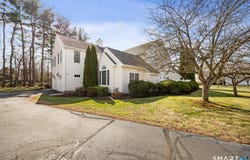 73 Southwick Court, Cheshire, CT 06410