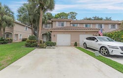 4723 Pinemore Ln, Lake Worth, FL 33463