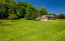1328 Hillvale Rd, Louisville, TN 37777