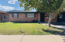2213 Country Club Dr, Pecos, TX 79772