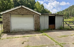 1052 Meadow Fork School Rd., OAK HILL, WV 25901