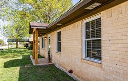 1008 Grayson Street, Nocona, TX 76255