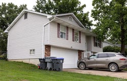 33 Royal Oaks Drive, O'Fallon, MO 63366